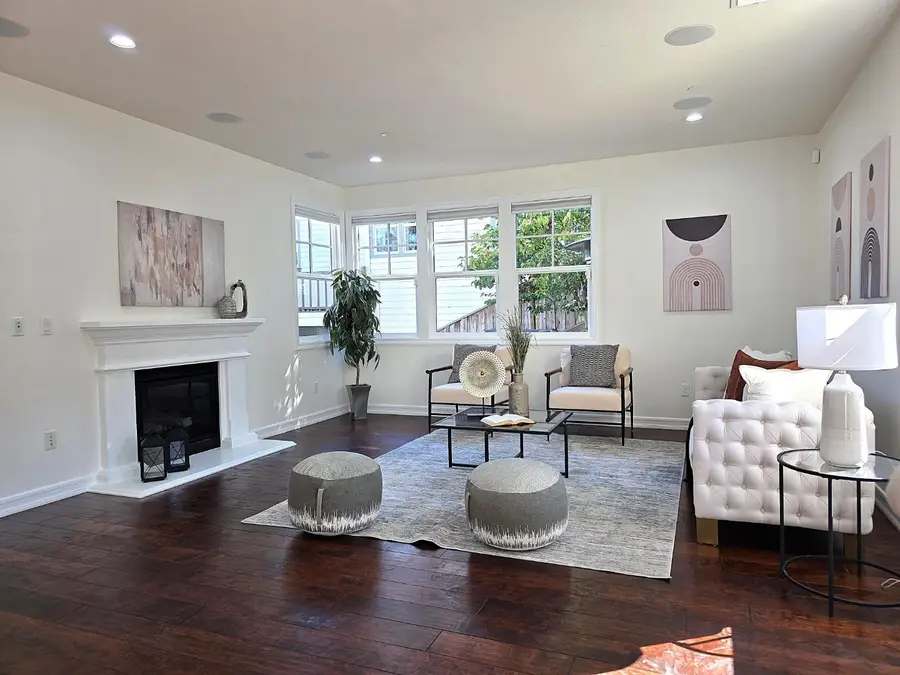 39 Live Oak Drive, San Mateo, CA 94403 - #3