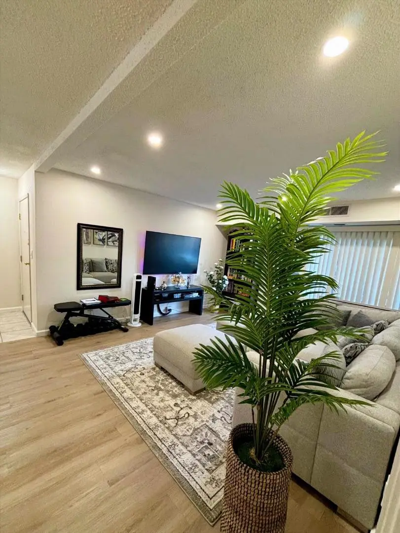 275 Tradewinds Drive  #10, San Jose, CA 95123 - #3