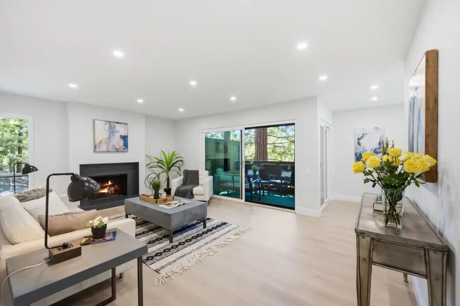 3322 Brittan Avenue  #4, San Carlos, CA 94070 - #3