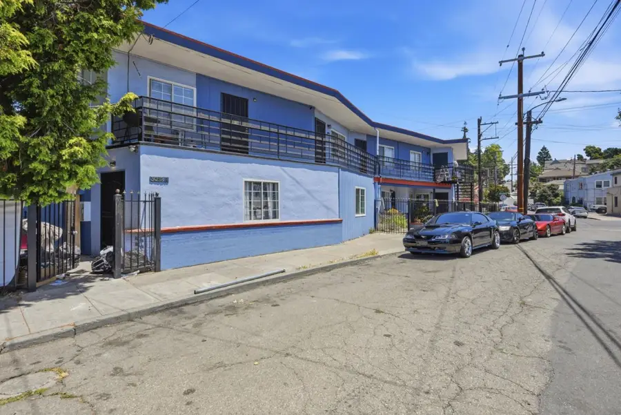 3050 Davis Street, Oakland, CA 94601 - #3