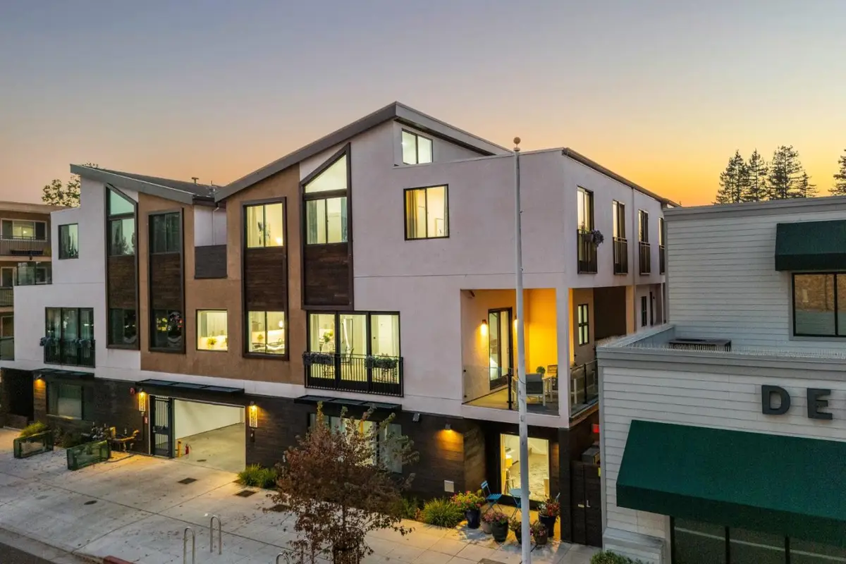 920 Woodside Road, Redwood City, CA 94061 - #1