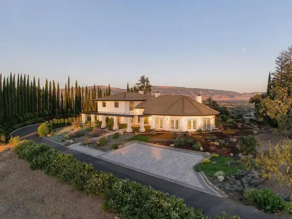 825 San Martin Avenue, SAN MARTIN, CA 95046