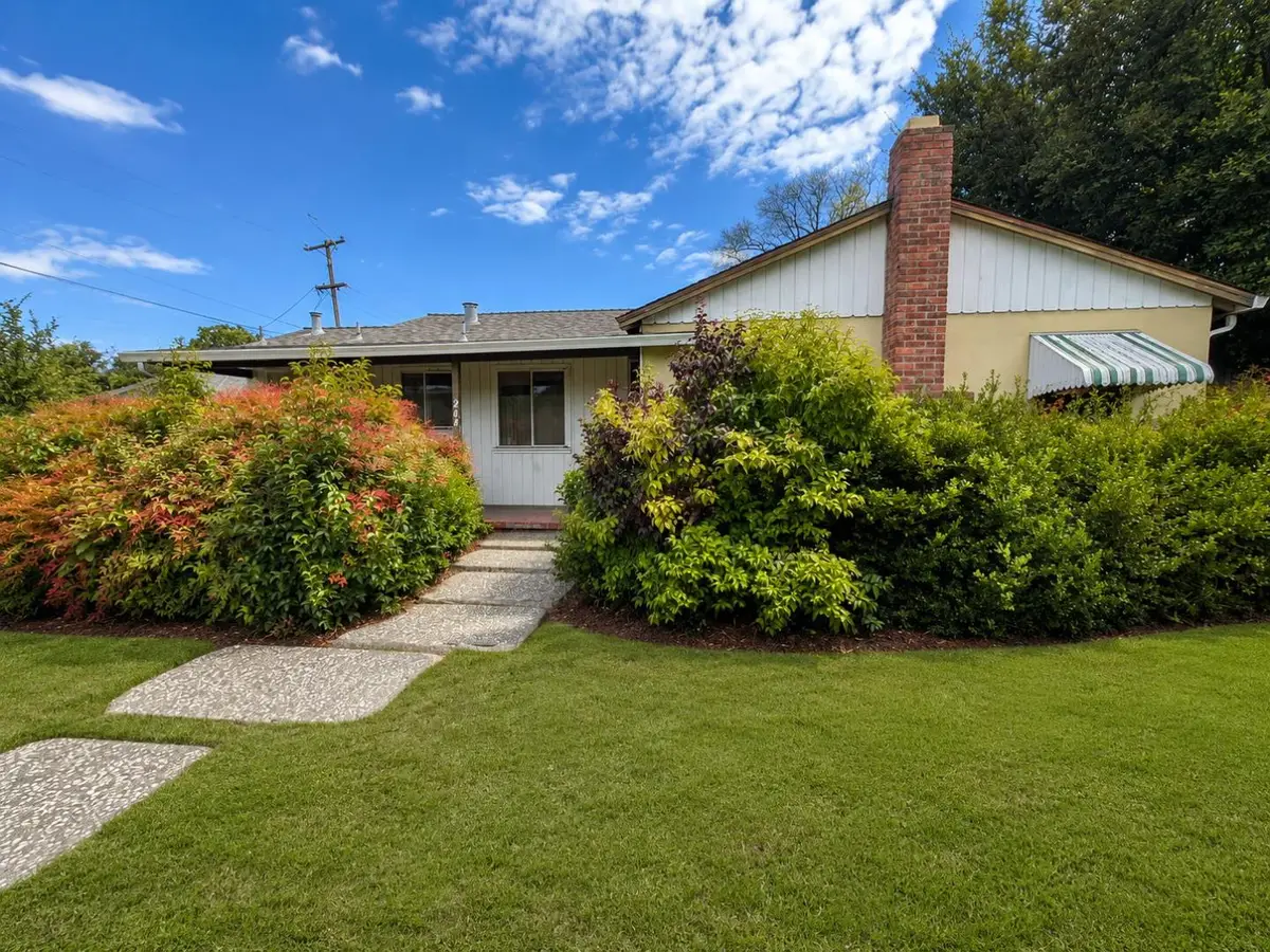 208 Kamson Way, Campbell, CA 95008 - #1