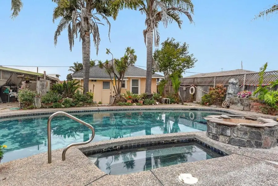 16 Stanford Street, Watsonville, CA 95076 - #2