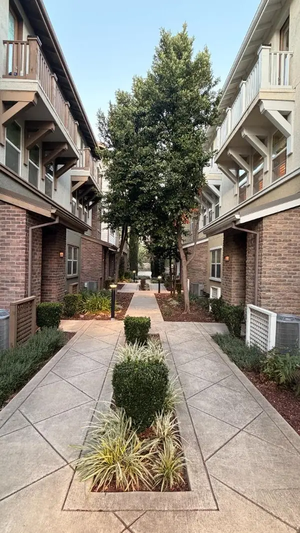 4027 Clare Street, DUBLIN, CA 94568