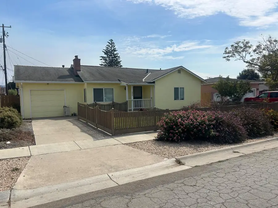Address Withheld By Seller, Salinas, CA 93906 - #3