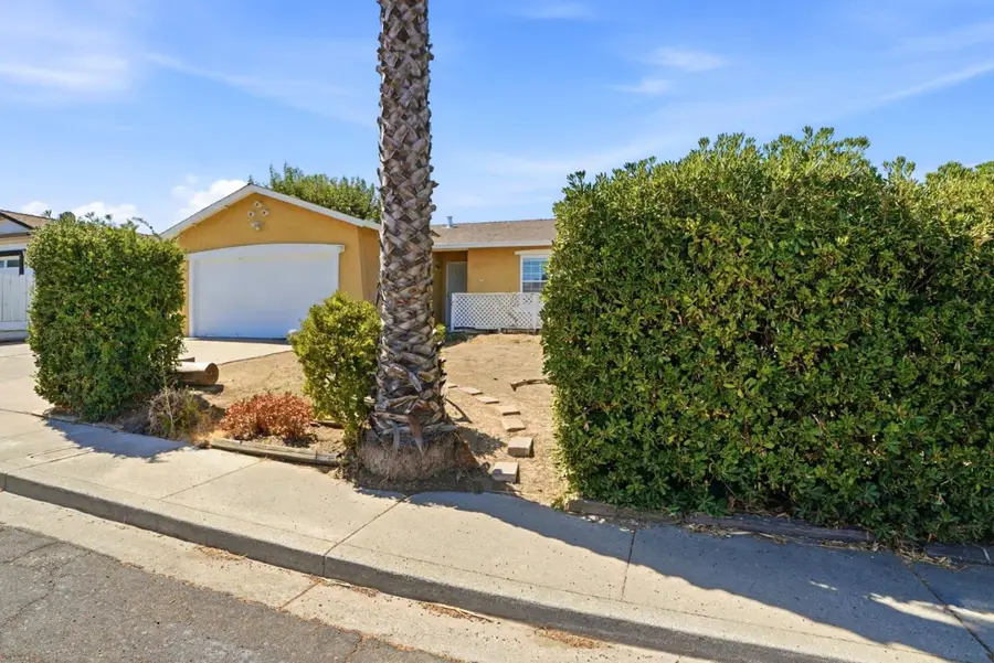6 Huntington Circle, Pittsburg, CA 94565 - #3