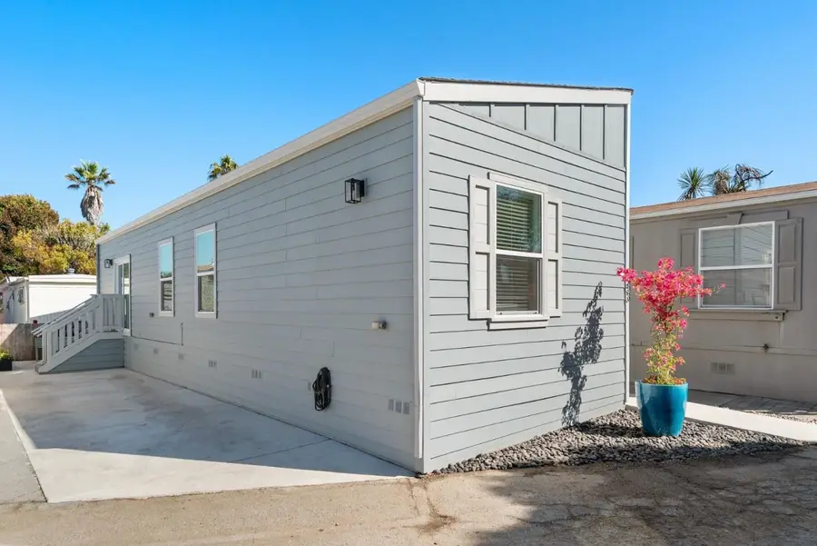 560 30th Avenue, Santa Cruz, CA 95062 - #2