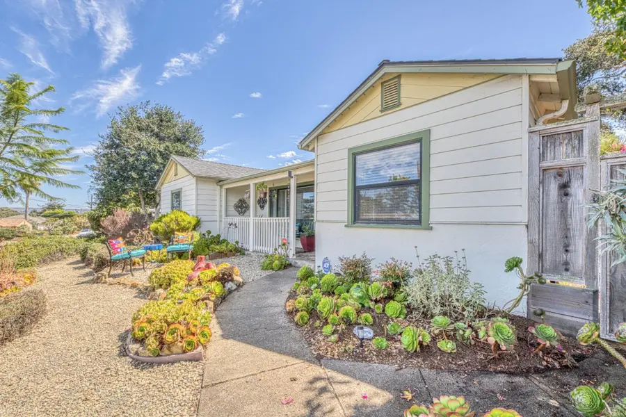 202 Edinburgh Avenue, Monterey, CA 93940 - #3