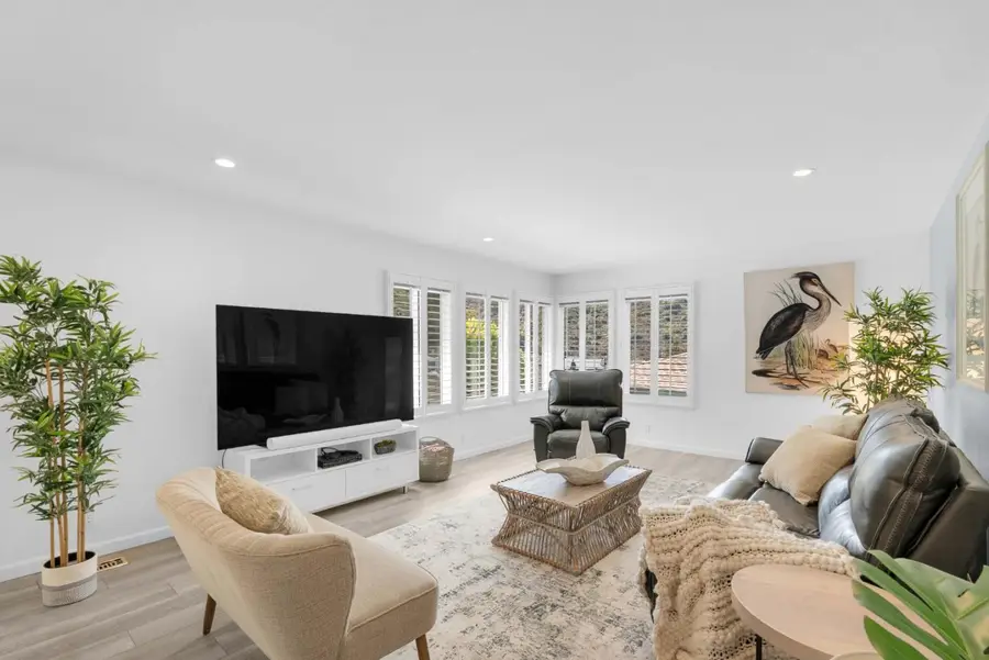 1117 Rainier Avenue, Pacifica, CA 94044 - #3