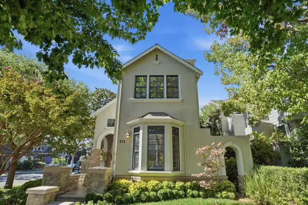 872 Waverley Street, PALO ALTO, CA 94301