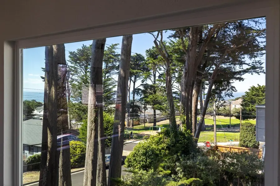207 Beverly Place, Pacifica, CA 94044 - #3