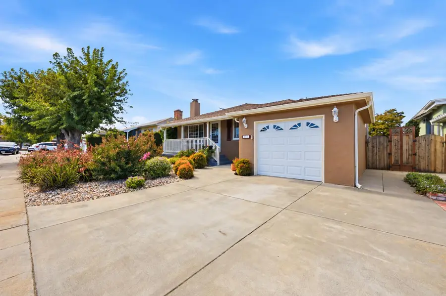 213 Estrella Way, San Mateo, CA 94403 - #2