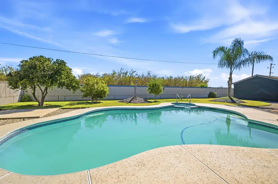 916 Sylvia Street, Gustine, CA 95322 - #3