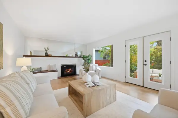 2425 Alameda De Las Pulgas, SAN MATEO, CA 94403