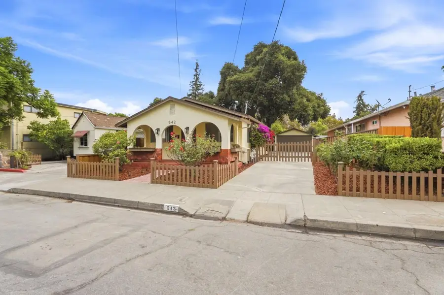 542 12th Street, San Jose, CA 95112 - #3