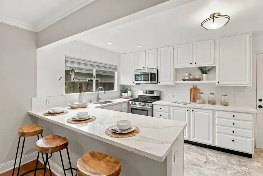 111 Hedge Road, Menlo Park, CA 94025 - #3