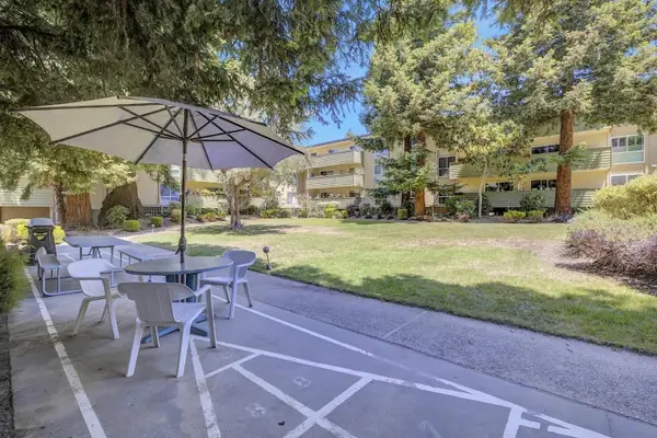 1031 Crestview Drive  #216, MOUNTAIN VIEW, CA 94040