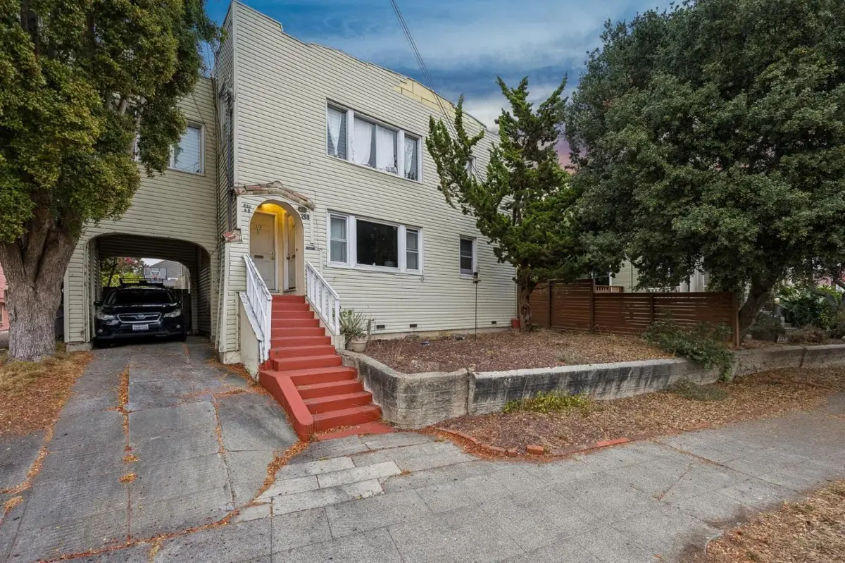 208 Ridgeway Avenue, Oakland, CA 94611 - #1