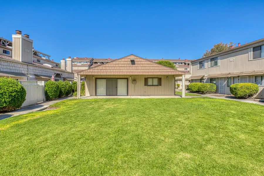 106 W. Rossi  #11, Salinas, CA 93901 - #3