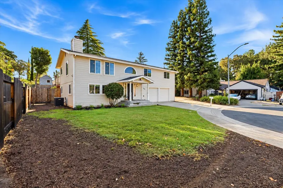 305 Castle Court, Roseville, CA 95678 - #3