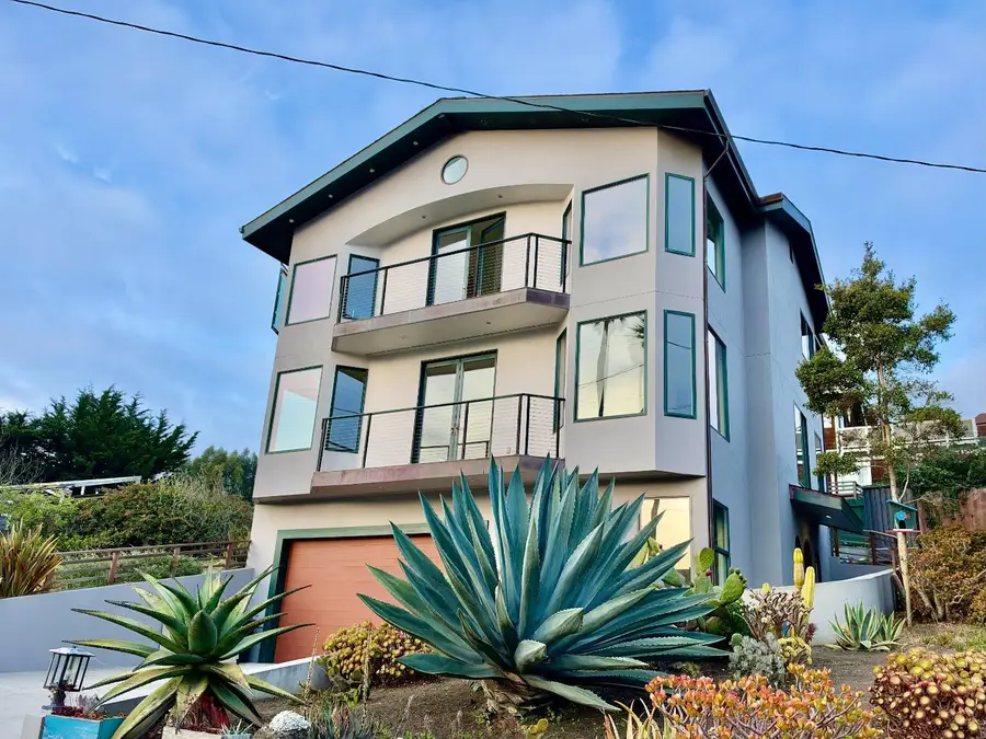 310 Valencia Avenue, El Granada, CA 94018 - #3