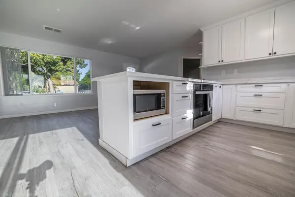 750 El Camino Paraiso, Hollister, CA 95023