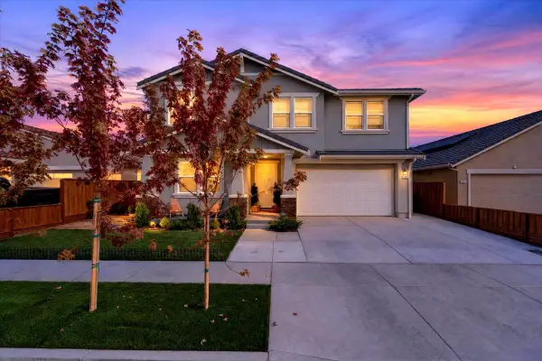 1910 Peony Street, Hollister, CA 95023