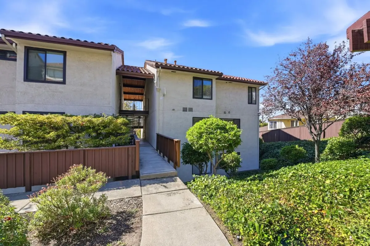 22103 Vista Del Plaza Lane  #7, Hayward, CA 94541 - #1