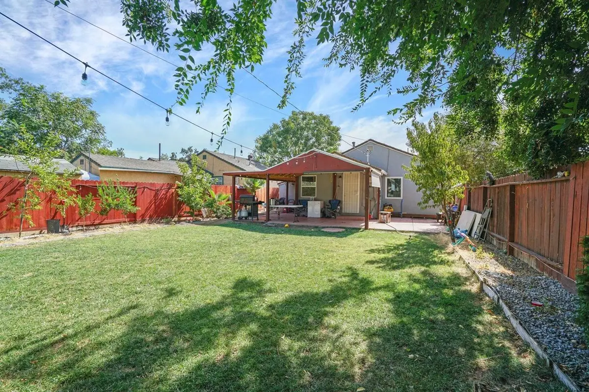 3713 18th Avenue, Sacramento, CA 95820 - #1