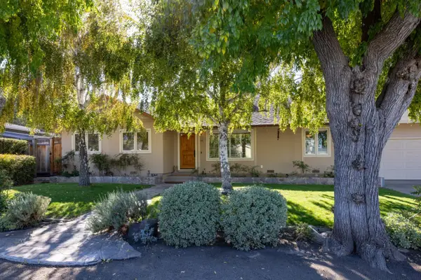 10 Paseo Segundo, SALINAS, CA 93908