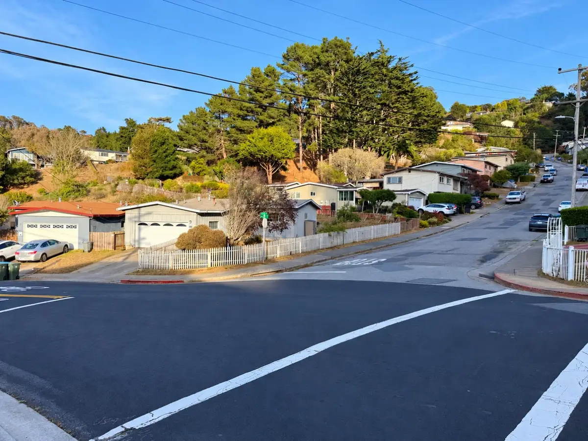 1041 Crespi Drive, Pacifica, CA 94044 - #1