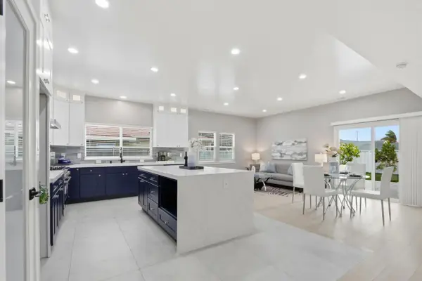 2121 Francis Avenue, SANTA CLARA, CA 95051