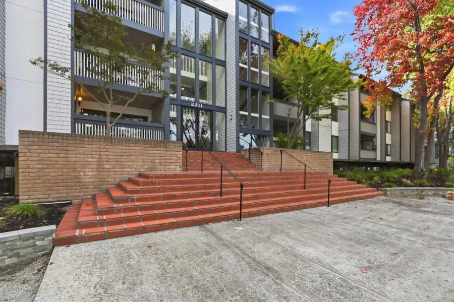 2211 Latham Street  #108, Mountain View, CA 94040 - #3
