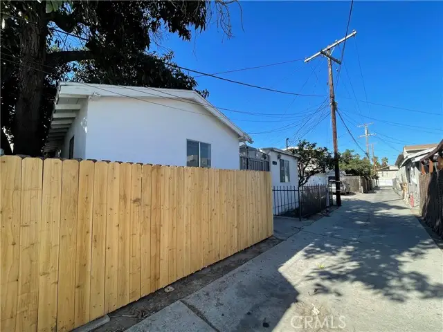 211 Eagle Street, Long Beach, CA 90806 - #3