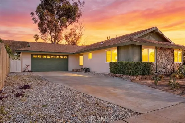 952 Cheyenne, Costa Mesa, CA 92626