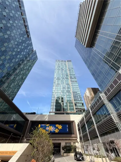 889 Francisco Street  #3205, Los Angeles, CA 90017