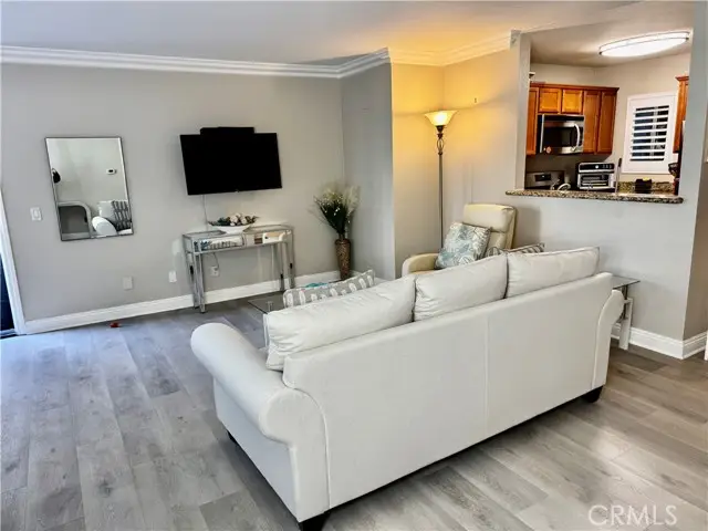 355 Maple  #121, Burbank, CA 91505 - Image #3