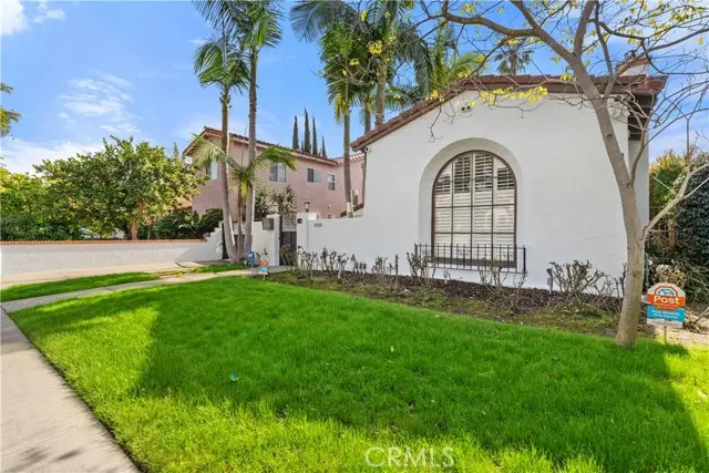 6216 5th, Los Angeles, CA 90048 - #3