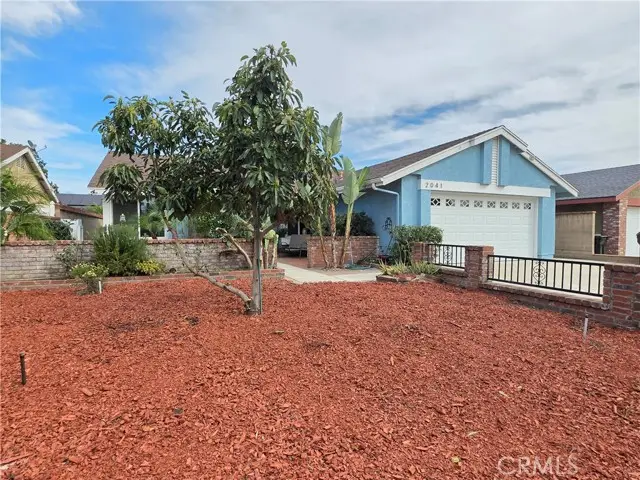 2041 Oakland Avenue, Ontario, CA 91762 - #2