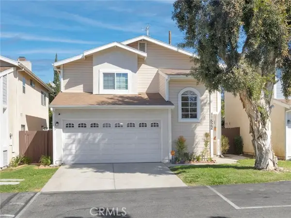 11522 Honeyglen Road  #26, Pacoima, CA 91331