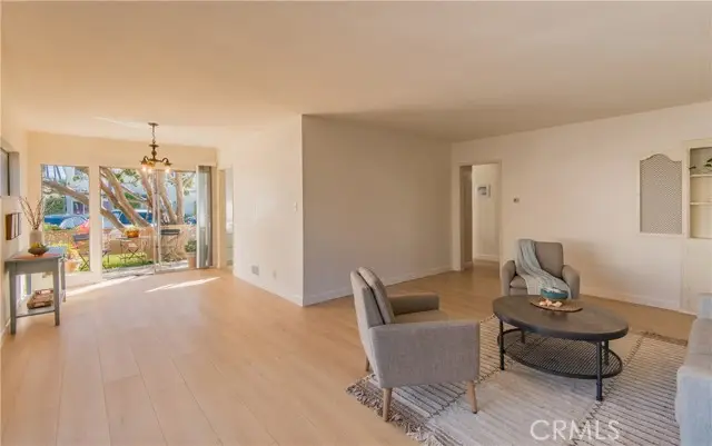 1633 1st Street  #1, Long Beach, CA 90802 - #3