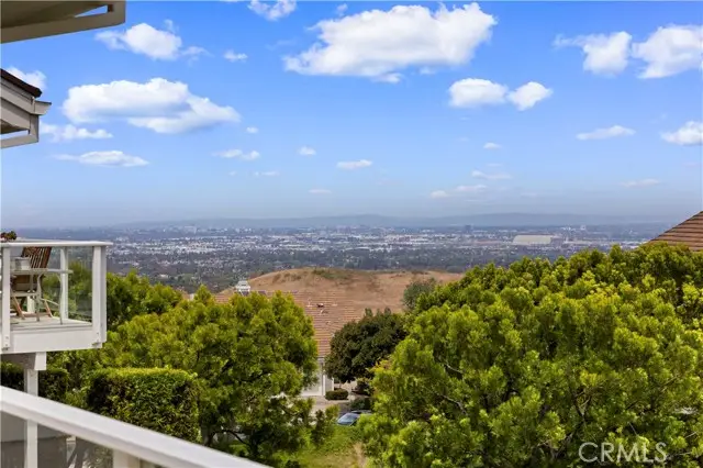 2 Saros  #70, Irvine, CA 92603 - #2