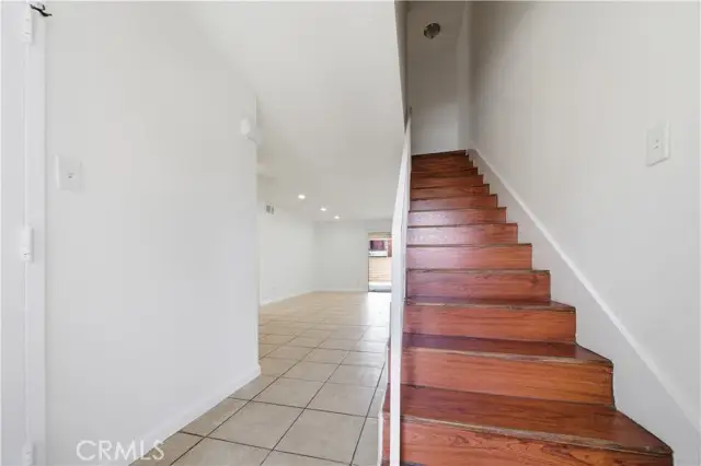 9201 Wakefield Avenue  #14, Panorama City, CA 91402 - #3