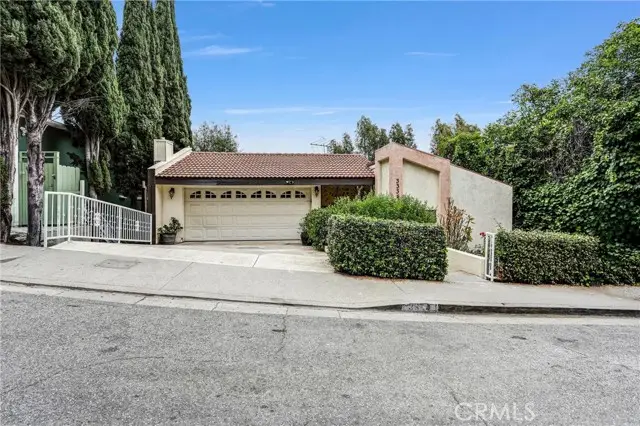 3334 Oak Glen, Los Angeles, CA 90068 - #1