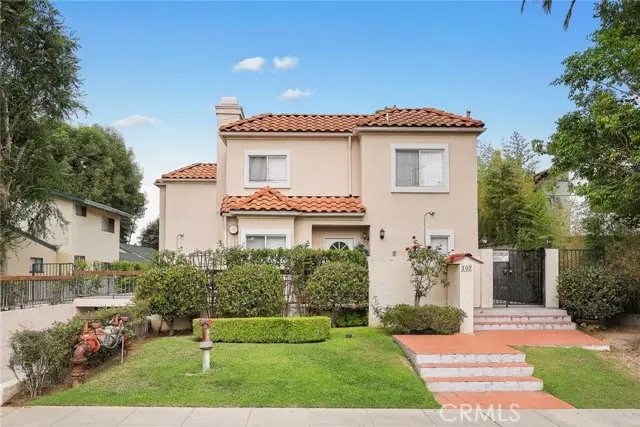 102 Harkness Avenue  #8, Pasadena, CA 91106 - #3