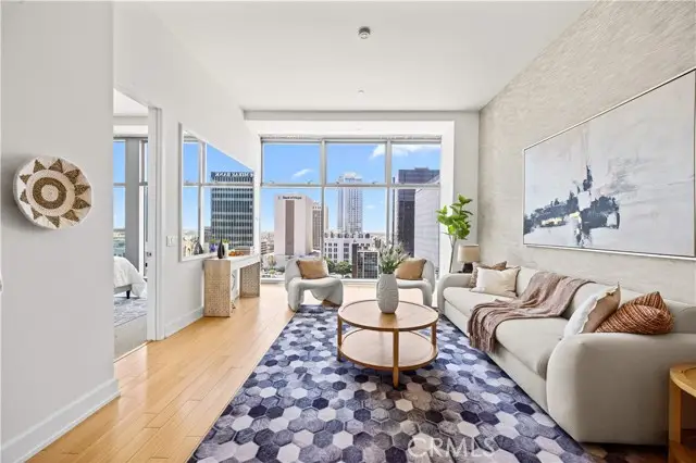 3223 6th Street  #1006, Los Angeles, CA 90020 - #2