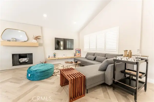 575 Burton Way, Palm Springs, CA 92262