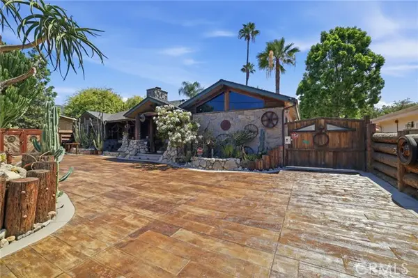 310 Mountain Avenue, Monrovia, CA 91016