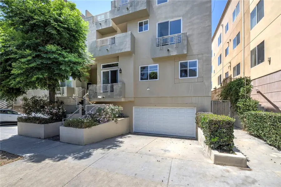 2125 S Bentley Ave  #101, Los Angeles, CA 90025 - #2